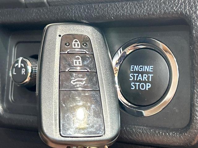 ランドクルーザープラド TX Lパッケージ 70thアニバーサリーリミテッド 禁煙車 サンルーフ 後席モニター 9型ナビ フルセグ バックカメラ レーダークルーズ デジタルインナーミラー シートベンチレーション クリアランスソナー 3列シート LEDライト オートライト(23枚目)