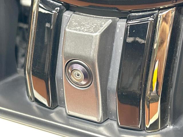 ランドクルーザープラド TX Lパッケージ 70thアニバーサリーリミテッド 禁煙車 サンルーフ 後席モニター 9型ナビ フルセグ バックカメラ レーダークルーズ デジタルインナーミラー シートベンチレーション クリアランスソナー 3列シート LEDライト オートライト(57枚目)