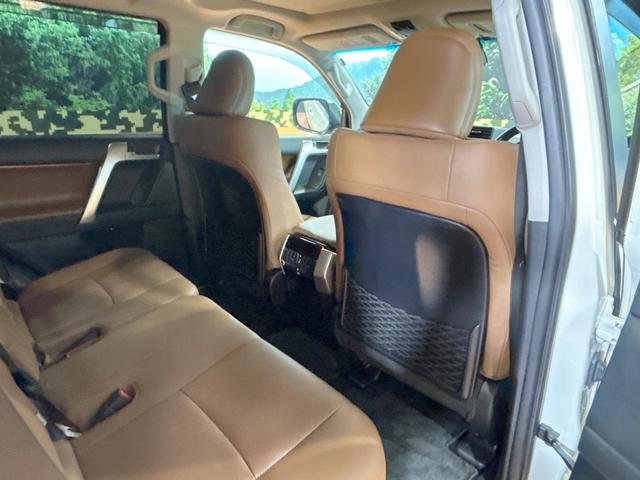 ランドクルーザープラド TX Lパッケージ 70thアニバーサリーリミテッド 禁煙車 サンルーフ 後席モニター 9型ナビ フルセグ バックカメラ レーダークルーズ デジタルインナーミラー シートベンチレーション クリアランスソナー 3列シート LEDライト オートライト(72枚目)