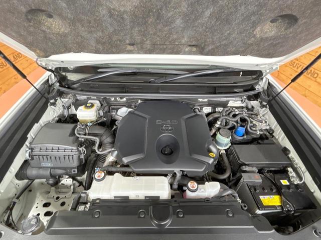 親切・丁寧な専門メカニックスタッフが応対！・車検・点検整備・事故等の修理などアフターサービスも安心。お車のカスタマイズもネクステージのサービススタッフまでご相談ください！