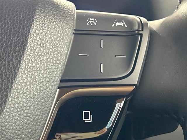 ヴェルファイアハイブリッド Ｚ　プレミア　禁煙車　ガラスルーフ　後席モニター　１４型ナビ　全周囲カメラ　ブラインドスポットモニター　トヨタチームメイト　ヘッドアップディスプレイ　レーダークルーズ　デジタルインナーミラー　両側電動ドア　ＥＴＣ（8枚目）