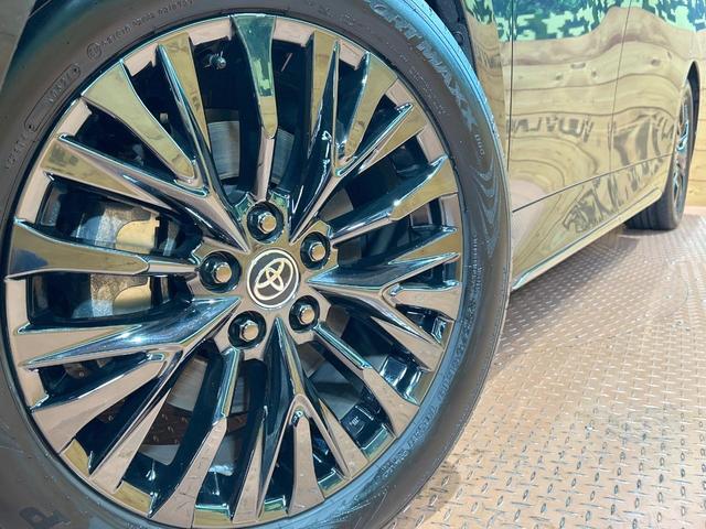 ヴェルファイアハイブリッド Ｚ　プレミア　禁煙車　ガラスルーフ　後席モニター　１４型ナビ　全周囲カメラ　ブラインドスポットモニター　トヨタチームメイト　ヘッドアップディスプレイ　レーダークルーズ　デジタルインナーミラー　両側電動ドア　ＥＴＣ（15枚目）