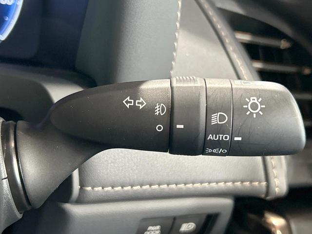 ヴェルファイアハイブリッド Ｚ　プレミア　禁煙車　ガラスルーフ　後席モニター　１４型ナビ　全周囲カメラ　ブラインドスポットモニター　トヨタチームメイト　ヘッドアップディスプレイ　レーダークルーズ　デジタルインナーミラー　両側電動ドア　ＥＴＣ（28枚目）