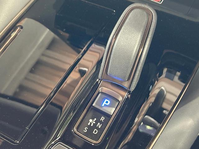 ヴェルファイアハイブリッド Ｚ　プレミア　禁煙車　ガラスルーフ　後席モニター　１４型ナビ　全周囲カメラ　ブラインドスポットモニター　トヨタチームメイト　ヘッドアップディスプレイ　レーダークルーズ　デジタルインナーミラー　両側電動ドア　ＥＴＣ（34枚目）