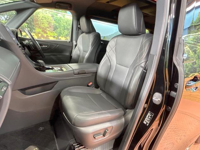 ヴェルファイアハイブリッド Ｚ　プレミア　禁煙車　ガラスルーフ　後席モニター　１４型ナビ　全周囲カメラ　ブラインドスポットモニター　トヨタチームメイト　ヘッドアップディスプレイ　レーダークルーズ　デジタルインナーミラー　両側電動ドア　ＥＴＣ（45枚目）