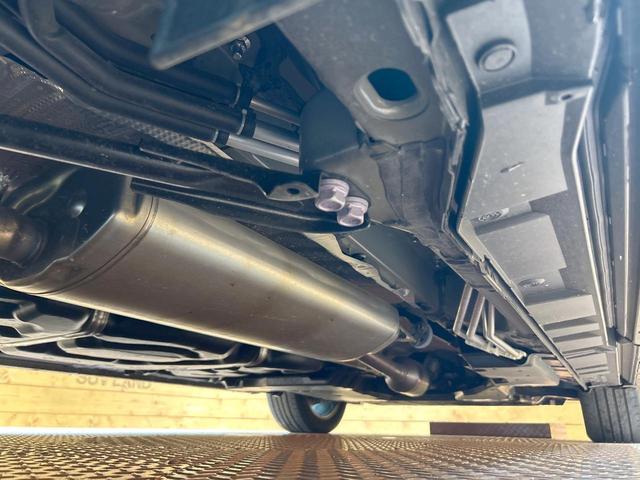 ヴェルファイアハイブリッド Ｚ　プレミア　禁煙車　ガラスルーフ　後席モニター　１４型ナビ　全周囲カメラ　ブラインドスポットモニター　トヨタチームメイト　ヘッドアップディスプレイ　レーダークルーズ　デジタルインナーミラー　両側電動ドア　ＥＴＣ（65枚目）