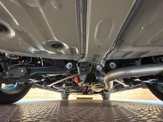 ヴェルファイアハイブリッド Ｚ　プレミア　禁煙車　ガラスルーフ　後席モニター　１４型ナビ　全周囲カメラ　ブラインドスポットモニター　トヨタチームメイト　ヘッドアップディスプレイ　レーダークルーズ　デジタルインナーミラー　両側電動ドア　ＥＴＣ（71枚目）