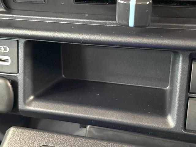 ランドクルーザー７０ ＡＸ　禁煙車　ＳＤナビ　フルセグ　バックカメラ　クルーズコントロール　オートマチックハイビーム　ＬＥＤライト　リヤデフロック　ＵＳＢ端子　純正アルミ１６インチ　ハーフレザー　ＥＴＣ　キーレスエントリー（31枚目）