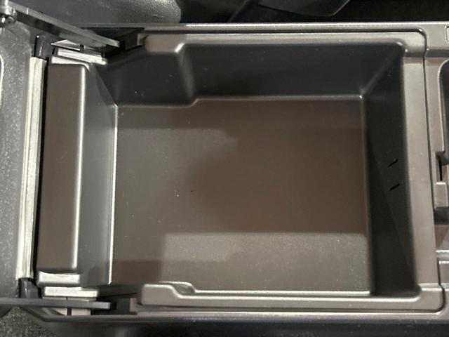 ランドクルーザー７０ ＡＸ　禁煙車　ＳＤナビ　フルセグ　バックカメラ　クルーズコントロール　オートマチックハイビーム　ＬＥＤライト　リヤデフロック　ＵＳＢ端子　純正アルミ１６インチ　ハーフレザー　ＥＴＣ　キーレスエントリー（36枚目）