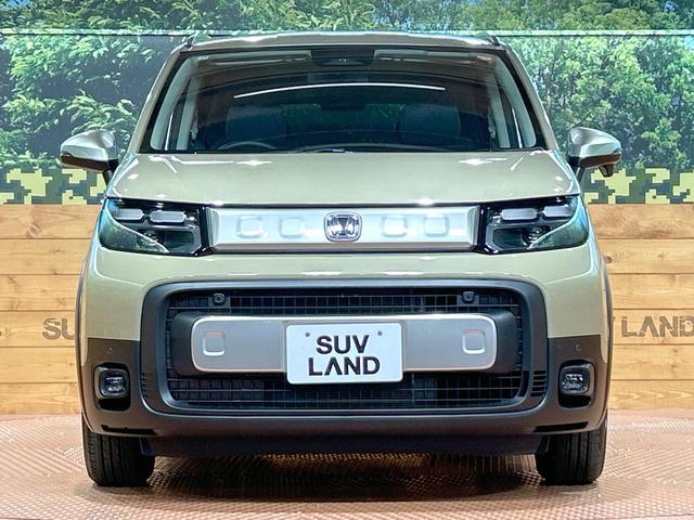 フリード ｅ：ＨＥＶクロスター　登録済未使用車　両側電動ドア　ルーフレール　ブラインドスポットモニター　レーダークルーズコントロール　シートヒーター　ホンダセンシング　ハーフレザーシート　純正１５インチＡＷ　ウォークスルー（15枚目）