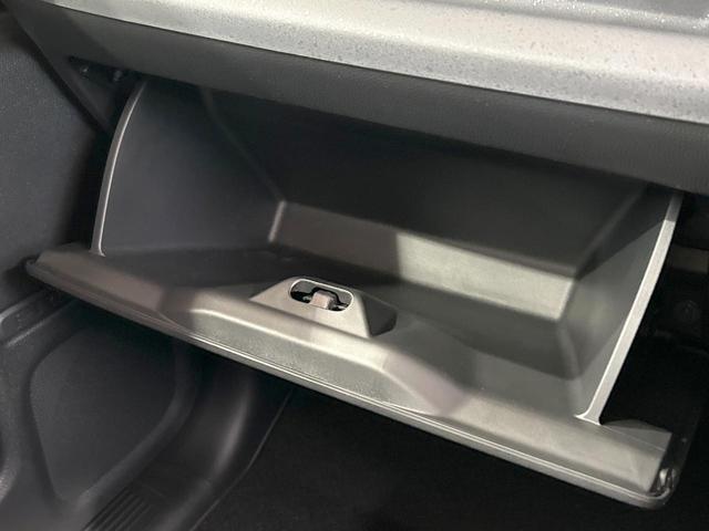 フリード ｅ：ＨＥＶクロスター　登録済未使用車　両側電動ドア　ルーフレール　ブラインドスポットモニター　レーダークルーズコントロール　シートヒーター　ホンダセンシング　ハーフレザーシート　純正１５インチＡＷ　ウォークスルー（39枚目）