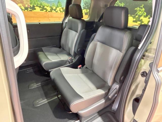 フリード ｅ：ＨＥＶクロスター　登録済未使用車　両側電動ドア　ルーフレール　ブラインドスポットモニター　レーダークルーズコントロール　シートヒーター　ホンダセンシング　ハーフレザーシート　純正１５インチＡＷ　ウォークスルー（44枚目）