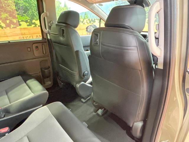 フリード ｅ：ＨＥＶクロスター　登録済未使用車　両側電動ドア　ルーフレール　ブラインドスポットモニター　レーダークルーズコントロール　シートヒーター　ホンダセンシング　ハーフレザーシート　純正１５インチＡＷ　ウォークスルー（60枚目）