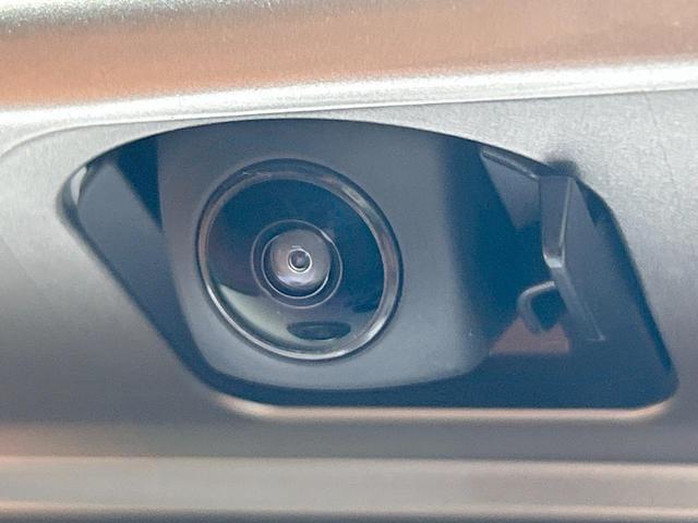 フリード ｅ：ＨＥＶクロスター　登録済未使用車　両側電動ドア　ルーフレール　ブラインドスポットモニター　レーダークルーズコントロール　シートヒーター　ホンダセンシング　ハーフレザーシート　純正１５インチＡＷ　ウォークスルー（63枚目）