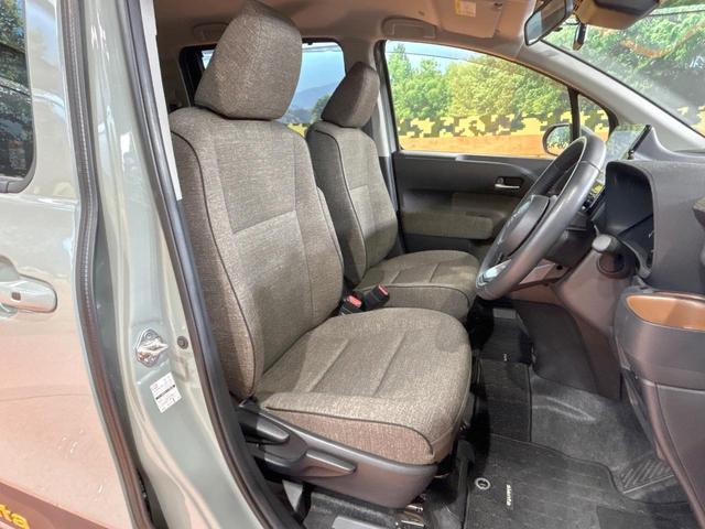 シエンタ ハイブリッドZ 禁煙車 後席モニター 全周囲カメラ 両側電動ドア 10型ナビ ブラインドスポットモニター 純正15インチオプションAW LEDヘッドライト クリアランスソナー レーダークルーズ トヨタセーフティセンス(8枚目)