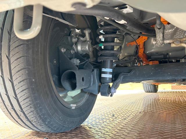 シエンタ ハイブリッドZ 禁煙車 後席モニター 全周囲カメラ 両側電動ドア 10型ナビ ブラインドスポットモニター 純正15インチオプションAW LEDヘッドライト クリアランスソナー レーダークルーズ トヨタセーフティセンス(21枚目)