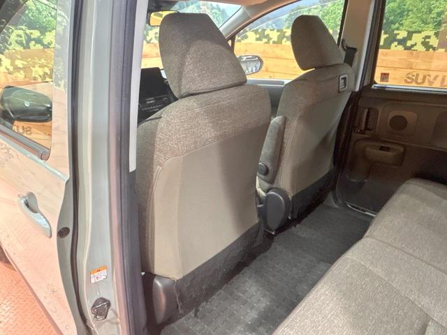 シエンタ ハイブリッドZ 禁煙車 後席モニター 全周囲カメラ 両側電動ドア 10型ナビ ブラインドスポットモニター 純正15インチオプションAW LEDヘッドライト クリアランスソナー レーダークルーズ トヨタセーフティセンス(66枚目)