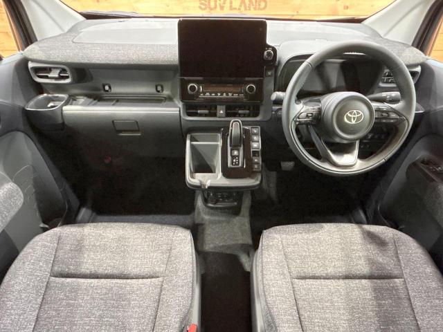 シエンタ ハイブリッドＺ　登録済未使用車　年次改モデル　全周囲カメラ　１０型ナビ　コンフォートパッケージ　天井サーキュレーター　両側電動ドア　ブラインドスポットモニター　純正オプション１５インチＡＷ（2枚目）