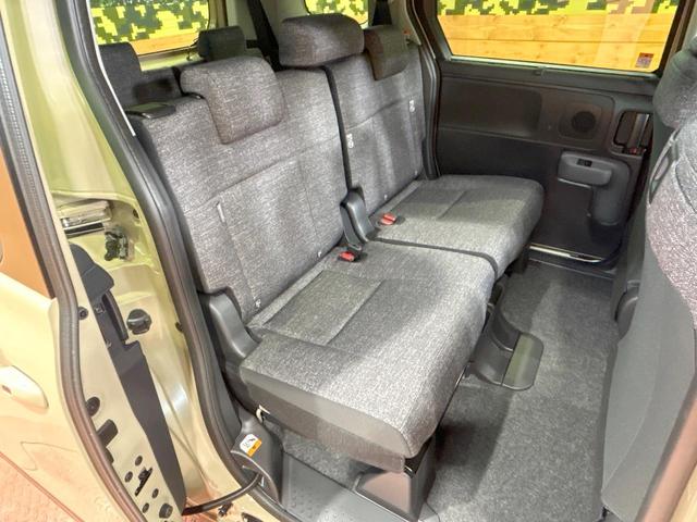 シエンタ ハイブリッドＺ　登録済未使用車　年次改モデル　全周囲カメラ　１０型ナビ　コンフォートパッケージ　天井サーキュレーター　両側電動ドア　ブラインドスポットモニター　純正オプション１５インチＡＷ（9枚目）