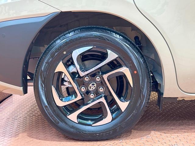 シエンタ ハイブリッドＺ　登録済未使用車　年次改モデル　全周囲カメラ　１０型ナビ　コンフォートパッケージ　天井サーキュレーター　両側電動ドア　ブラインドスポットモニター　純正オプション１５インチＡＷ（56枚目）