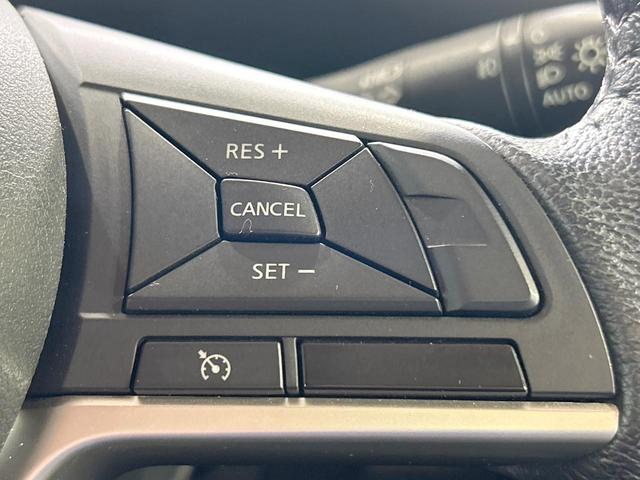 セレナ ハイウェイスターG 禁煙車 セーフティパックA 後席モニター 全周囲カメラ 両側電動ドア 純正ナビ クルーズコントロール クリアランスソナー オートエアコン LEDヘッドライト オートライト ETC アイドリングストップ(7枚目)