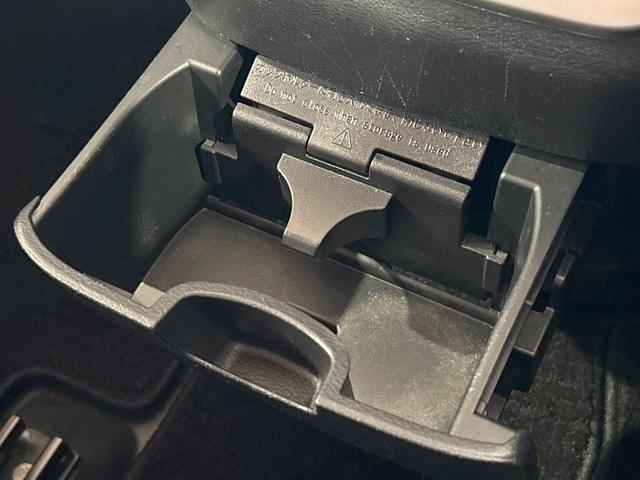 セレナ ハイウェイスターG 禁煙車 セーフティパックA 後席モニター 全周囲カメラ 両側電動ドア 純正ナビ クルーズコントロール クリアランスソナー オートエアコン LEDヘッドライト オートライト ETC アイドリングストップ(35枚目)