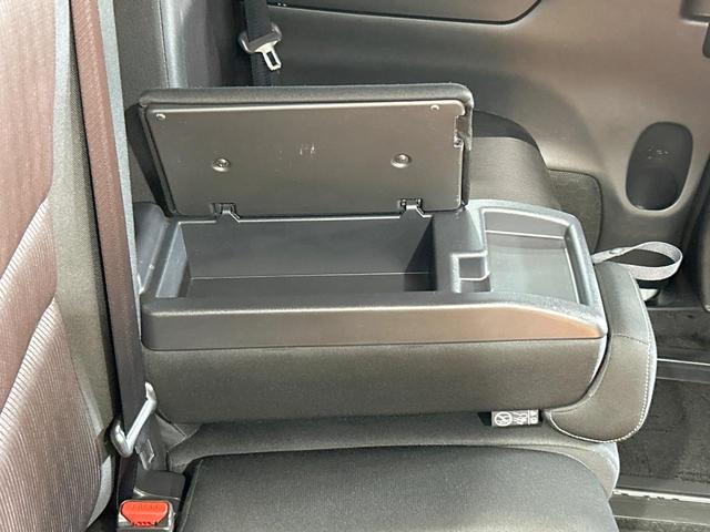 セレナ ハイウェイスターG 禁煙車 セーフティパックA 後席モニター 全周囲カメラ 両側電動ドア 純正ナビ クルーズコントロール クリアランスソナー オートエアコン LEDヘッドライト オートライト ETC アイドリングストップ(39枚目)