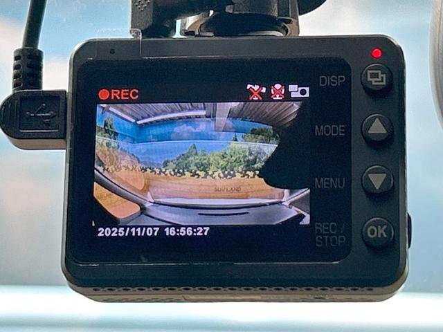 セレナ ハイウェイスターG 禁煙車 セーフティパックA 後席モニター 全周囲カメラ 両側電動ドア 純正ナビ クルーズコントロール クリアランスソナー オートエアコン LEDヘッドライト オートライト ETC アイドリングストップ(61枚目)