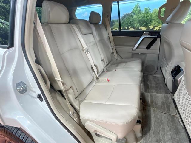 ランドクルーザープラド ＴＸ　Ｌパッケージ　マットブラックエディション　禁煙車　サンルーフ　メーカーナビ　全周囲カメラ　ベージュ革シート　ブラインドスポットモニター　スーパーライブサウンド　ルーフレール　トヨタセーフティセンス　クリアランスソナー　レーダークルーズ　ＥＴＣ（9枚目）