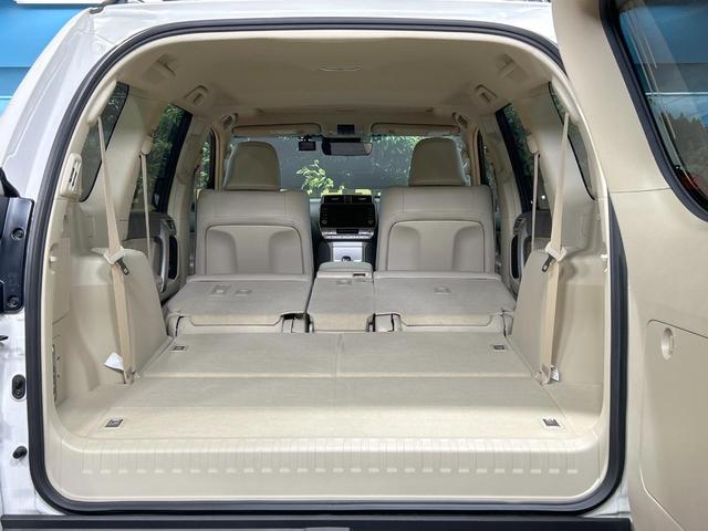 ランドクルーザープラド ＴＸ　Ｌパッケージ　マットブラックエディション　禁煙車　サンルーフ　メーカーナビ　全周囲カメラ　ベージュ革シート　ブラインドスポットモニター　スーパーライブサウンド　ルーフレール　トヨタセーフティセンス　クリアランスソナー　レーダークルーズ　ＥＴＣ（11枚目）