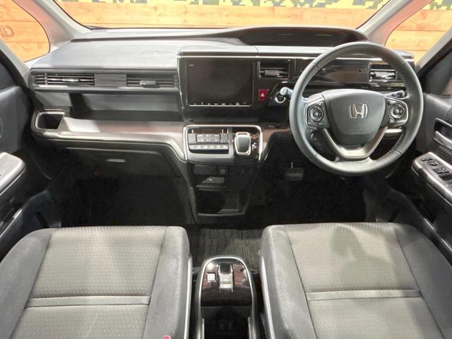 ステップワゴンスパーダ e:HEVスパーダ G ホンダセンシング 禁煙 純正9型ナビ 全周囲カメラ 両側電動ドア レーダークルーズコントロール ETC LEDヘッドライト 純正16インチアルミ ステアリングリモコン フルセグ Bluetooth DVD&CD(2枚目)