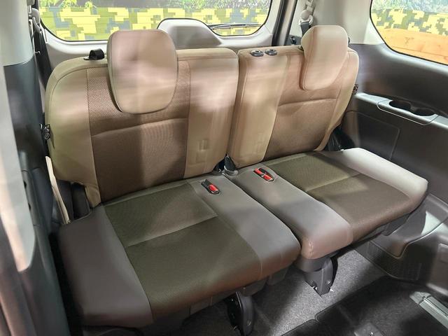 セレナ ハイウェイスターG 禁煙 セーフティーパックB プレミアムインテリア 後席モニター 純正9型ナビ 全周囲カメラ プロパイロット インテリジェントルームミラー 両側電動ドア アイドリングストップ コーナーセンサー ETC(10枚目)