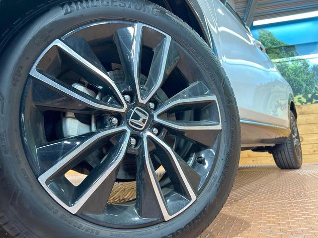 ヴェゼル ｅ：ＨＥＶ　Ｚ　禁煙　Ｈｏｎｄａ　ＣＯＮＮＥＣＴディスプレー　ＥＴＣ２．０　ワイヤレス充電器　電動リアゲート　ブラインドスポットモニター　シートヒーター　レーダークルーズ　コーナーセンサー　パドルシフト　ＬＥＤヘッド（13枚目）