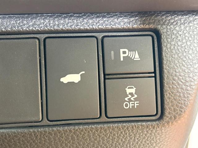 ヴェゼル ｅ：ＨＥＶ　Ｚ　禁煙　Ｈｏｎｄａ　ＣＯＮＮＥＣＴディスプレー　ＥＴＣ２．０　ワイヤレス充電器　電動リアゲート　ブラインドスポットモニター　シートヒーター　レーダークルーズ　コーナーセンサー　パドルシフト　ＬＥＤヘッド（39枚目）