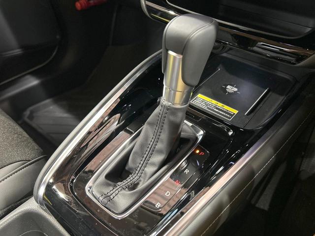 ヴェゼル ｅ：ＨＥＶ　Ｚ　禁煙　Ｈｏｎｄａ　ＣＯＮＮＥＣＴディスプレー　ＥＴＣ２．０　ワイヤレス充電器　電動リアゲート　ブラインドスポットモニター　シートヒーター　レーダークルーズ　コーナーセンサー　パドルシフト　ＬＥＤヘッド（51枚目）