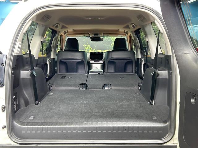 ランドクルーザープラド ＴＸ　Ｌパッケージ　マットブラックエディション　禁煙車　サンルーフ　９型ナビ　バックカメラ　レーダークルーズ　シートベンチレーション　オートマチックハイビーム　ＬＥＤヘッドライト　７人乗り　クリアランスソナー　シートヒーター　Ｂｌｕｅｔｏｏｔｈ（12枚目）