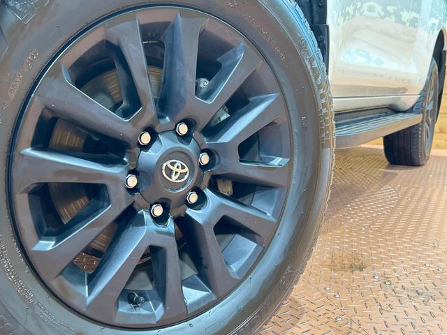 ランドクルーザープラド ＴＸ　Ｌパッケージ　マットブラックエディション　禁煙車　サンルーフ　９型ナビ　バックカメラ　レーダークルーズ　シートベンチレーション　オートマチックハイビーム　ＬＥＤヘッドライト　７人乗り　クリアランスソナー　シートヒーター　Ｂｌｕｅｔｏｏｔｈ（15枚目）