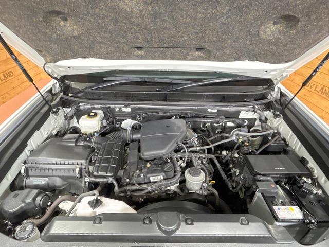 ランドクルーザープラド ＴＸ　Ｌパッケージ　マットブラックエディション　禁煙車　サンルーフ　９型ナビ　バックカメラ　レーダークルーズ　シートベンチレーション　オートマチックハイビーム　ＬＥＤヘッドライト　７人乗り　クリアランスソナー　シートヒーター　Ｂｌｕｅｔｏｏｔｈ（20枚目）