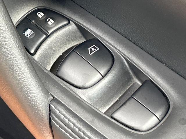 エクストレイル ２０Ｘｉ　禁煙車　プロパイロット　全周囲カメラ　ルーフレール　純正９型ナビ　デジタルインナーミラー　クリアランスソナー　電動リアゲート　ＬＥＤヘッドライト　純正１８インチＡＷ　オートブレーキホールド　ＥＴＣ（22枚目）