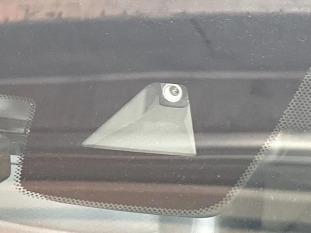 エクストレイル ２０Ｘｉ　禁煙車　プロパイロット　全周囲カメラ　ルーフレール　純正９型ナビ　デジタルインナーミラー　クリアランスソナー　電動リアゲート　ＬＥＤヘッドライト　純正１８インチＡＷ　オートブレーキホールド　ＥＴＣ（44枚目）