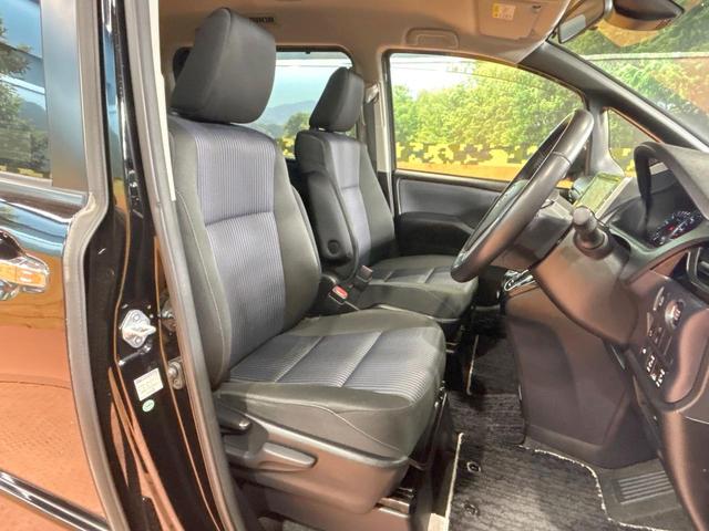 ヴォクシー ＺＳ　煌ＩＩ　禁煙車　後席モニター　両側電動ドア　１０型ナビ　トヨタセーフティセンス　ＬＥＤヘッドライト　純正１６インチアルミホイール　オートマチックハイビーム　ウォークスルー　Ｂｌｕｅｔｏｏｔｈ再生　ＥＴＣ（8枚目）