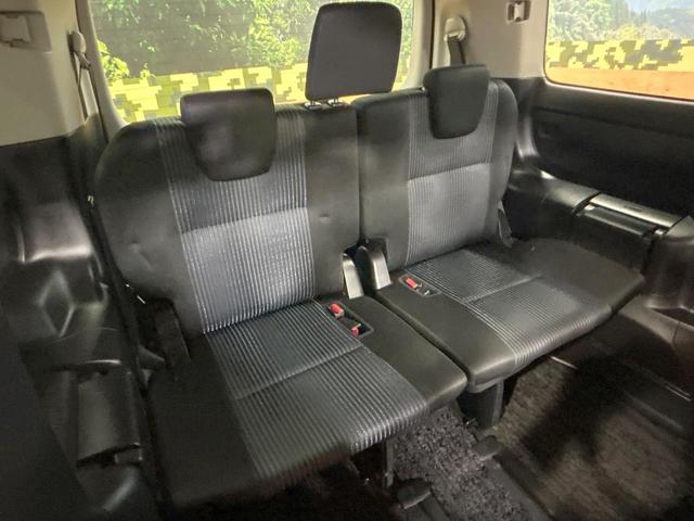 ヴォクシー ＺＳ　煌ＩＩ　禁煙車　後席モニター　両側電動ドア　１０型ナビ　トヨタセーフティセンス　ＬＥＤヘッドライト　純正１６インチアルミホイール　オートマチックハイビーム　ウォークスルー　Ｂｌｕｅｔｏｏｔｈ再生　ＥＴＣ（10枚目）