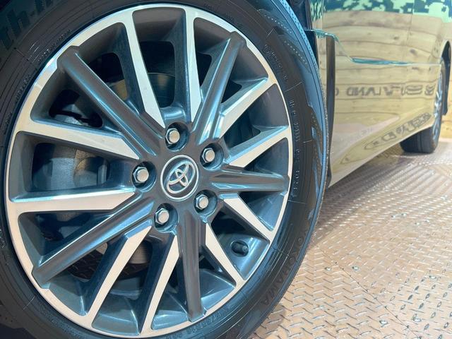 ヴォクシー ＺＳ　煌ＩＩ　禁煙車　後席モニター　両側電動ドア　１０型ナビ　トヨタセーフティセンス　ＬＥＤヘッドライト　純正１６インチアルミホイール　オートマチックハイビーム　ウォークスルー　Ｂｌｕｅｔｏｏｔｈ再生　ＥＴＣ（14枚目）