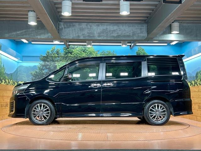 ヴォクシー ＺＳ　煌ＩＩ　禁煙車　後席モニター　両側電動ドア　１０型ナビ　トヨタセーフティセンス　ＬＥＤヘッドライト　純正１６インチアルミホイール　オートマチックハイビーム　ウォークスルー　Ｂｌｕｅｔｏｏｔｈ再生　ＥＴＣ（23枚目）