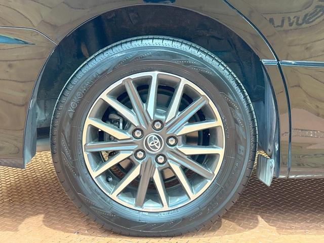 ヴォクシー ＺＳ　煌ＩＩ　禁煙車　後席モニター　両側電動ドア　１０型ナビ　トヨタセーフティセンス　ＬＥＤヘッドライト　純正１６インチアルミホイール　オートマチックハイビーム　ウォークスルー　Ｂｌｕｅｔｏｏｔｈ再生　ＥＴＣ（30枚目）