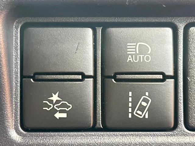 ヴォクシー ＺＳ　煌ＩＩ　禁煙車　後席モニター　両側電動ドア　１０型ナビ　トヨタセーフティセンス　ＬＥＤヘッドライト　純正１６インチアルミホイール　オートマチックハイビーム　ウォークスルー　Ｂｌｕｅｔｏｏｔｈ再生　ＥＴＣ（41枚目）
