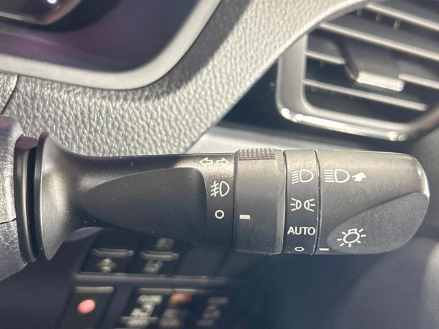 ヴォクシー ＺＳ　煌ＩＩ　禁煙車　後席モニター　両側電動ドア　１０型ナビ　トヨタセーフティセンス　ＬＥＤヘッドライト　純正１６インチアルミホイール　オートマチックハイビーム　ウォークスルー　Ｂｌｕｅｔｏｏｔｈ再生　ＥＴＣ（46枚目）