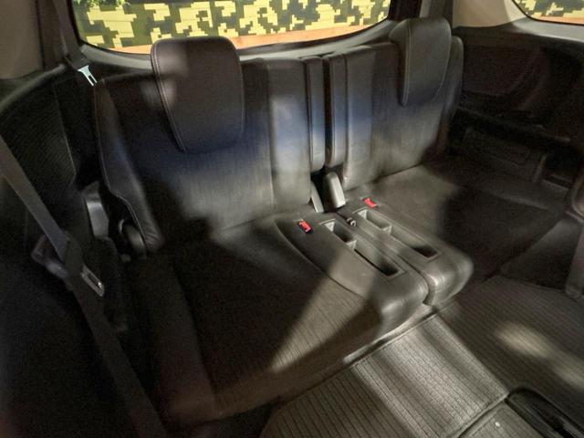 フリードハイブリッド ジャストセレクション 禁煙車 両側電動ドア SDナビ クルーズコントロール バックカメラ 純正15インチアルミホイール ETC オートエアコン アイドリングストップ スマートキー オートライト ウォークスルー(10枚目)