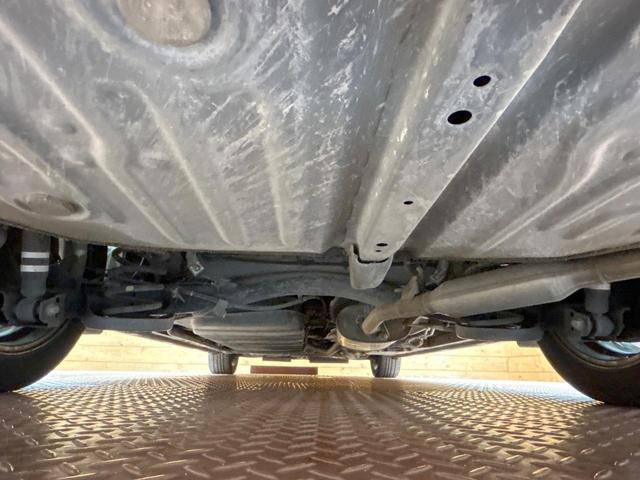 ヴォクシー ハイブリッドＺＳ　煌ＩＩ　禁煙車　後席モニター　両側電動ドア　純正１０型ナビ　トヨタセーフティセンス　クリアランスソナー　クルーズコントロール　ＬＥＤヘッドライト　シートヒーター　純正１６インチＡＷ　ＬＥＤフォグ　ＥＴＣ（20枚目）