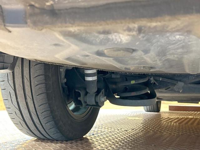 ヴォクシー ハイブリッドＺＳ　煌ＩＩ　禁煙車　後席モニター　両側電動ドア　純正１０型ナビ　トヨタセーフティセンス　クリアランスソナー　クルーズコントロール　ＬＥＤヘッドライト　シートヒーター　純正１６インチＡＷ　ＬＥＤフォグ　ＥＴＣ（21枚目）